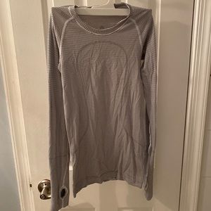 Lululemon long sleeve swiftly